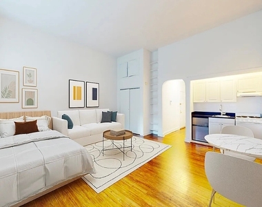 East 65 Street - Photo Thumbnail 10