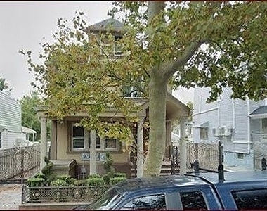 Hoover Avenue - Photo Thumbnail 12