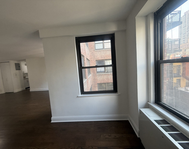240 East 82nd Street - Photo Thumbnail 8