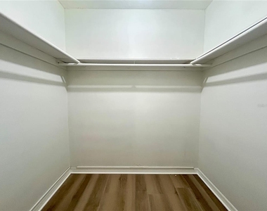 705 Haven Place - Photo Thumbnail 13