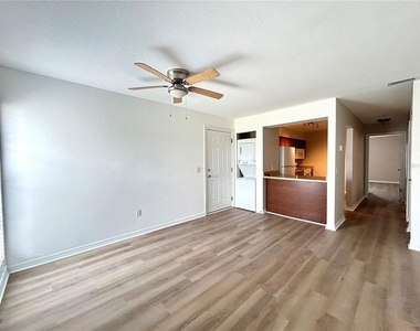 705 Haven Place - Photo Thumbnail 5