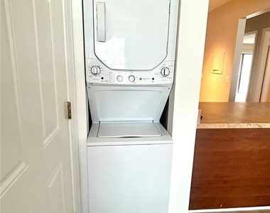 705 Haven Place - Photo Thumbnail 13