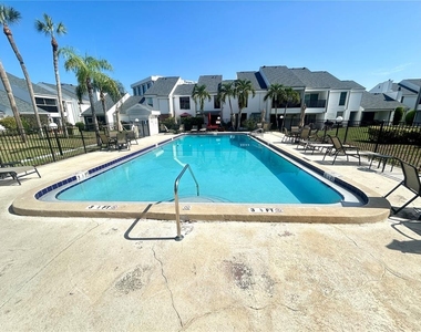 705 Haven Place - Photo Thumbnail 23