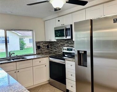 12217 Buttonwood Row - Photo Thumbnail 16