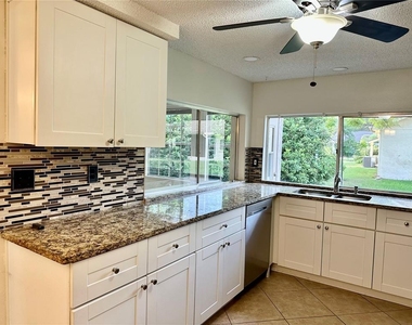 12217 Buttonwood Row - Photo Thumbnail 15