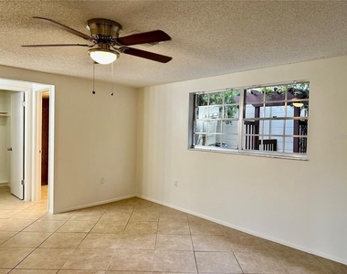 12217 Buttonwood Row - Photo Thumbnail 6