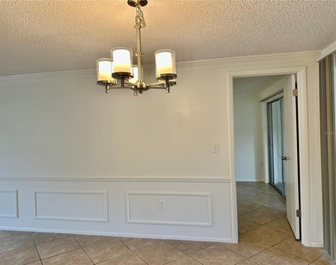 12217 Buttonwood Row - Photo Thumbnail 5