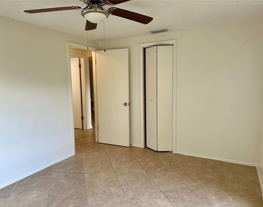 12217 Buttonwood Row - Photo Thumbnail 25