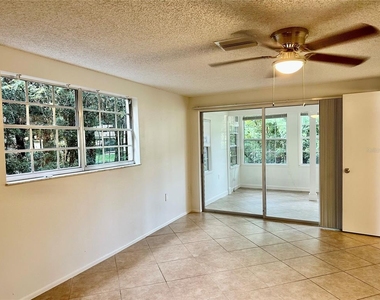 12217 Buttonwood Row - Photo Thumbnail 7