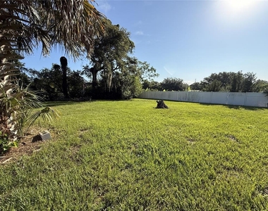 307 S Orange Avenue - Photo Thumbnail 9