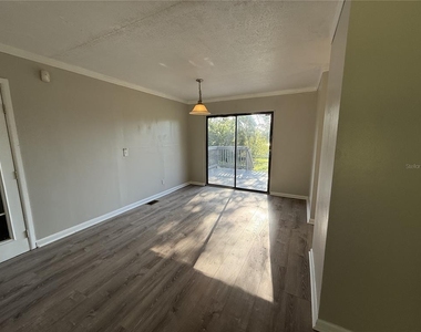 307 S Orange Avenue - Photo Thumbnail 2