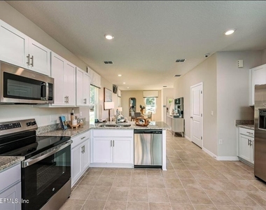 7268 Sabal Terrace - Photo Thumbnail 9