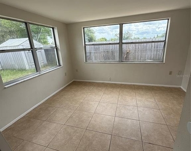5114 Greenwood Street - Photo Thumbnail 5