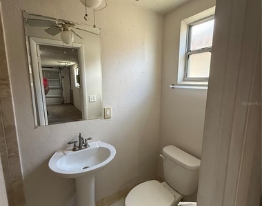 5114 Greenwood Street - Photo Thumbnail 10