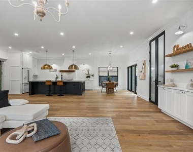 3501 W Tacon Street - Photo Thumbnail 13