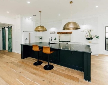 3501 W Tacon Street - Photo Thumbnail 14
