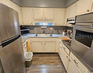 4565 Duhme Road - Photo Thumbnail 4