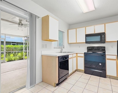1326 Twilridge Place - Photo Thumbnail 9