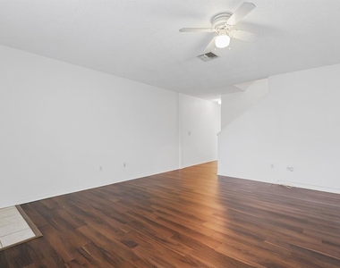 1326 Twilridge Place - Photo Thumbnail 5