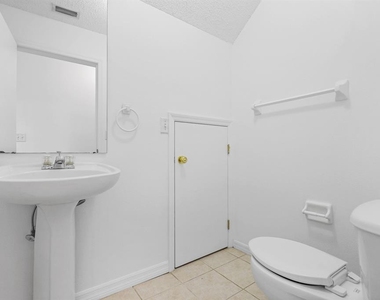 1326 Twilridge Place - Photo Thumbnail 6