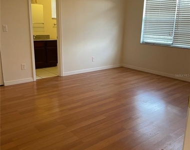 1424 Chesterfield Drive - Photo Thumbnail 14