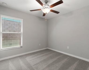 7110 Amelia Cove Court - Photo Thumbnail 16