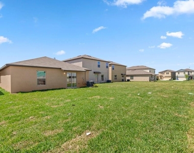 7110 Amelia Cove Court - Photo Thumbnail 12