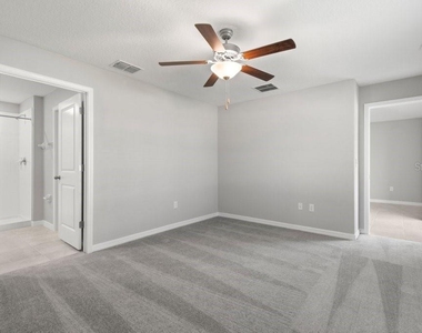 7110 Amelia Cove Court - Photo Thumbnail 9