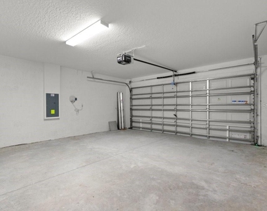 7110 Amelia Cove Court - Photo Thumbnail 19