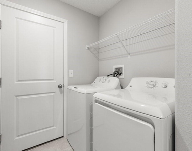 7110 Amelia Cove Court - Photo Thumbnail 18