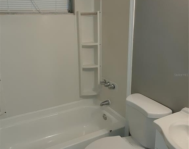 1090 Saint Clair Street - Photo Thumbnail 5
