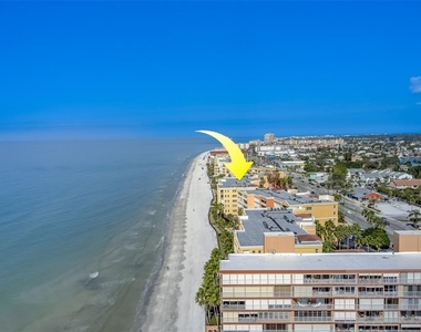 16550 Gulf Boulevard - Photo Thumbnail 3