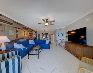 16550 Gulf Boulevard - Photo Thumbnail 14