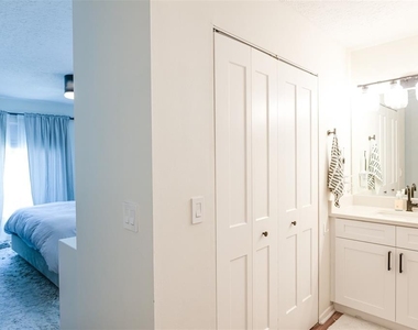 6805 S Gabrielle Street - Photo Thumbnail 15