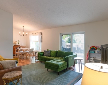 6805 S Gabrielle Street - Photo Thumbnail 2