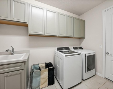 10913 Green Harvest Drive - Photo Thumbnail 31