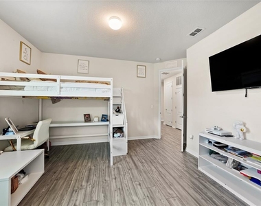 10913 Green Harvest Drive - Photo Thumbnail 29