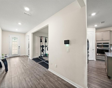10913 Green Harvest Drive - Photo Thumbnail 19