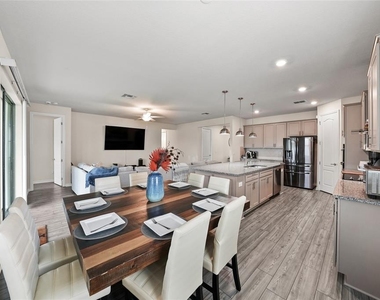 10913 Green Harvest Drive - Photo Thumbnail 18