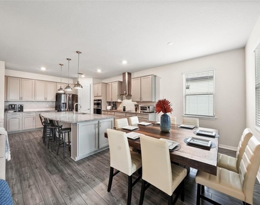 10913 Green Harvest Drive - Photo Thumbnail 14