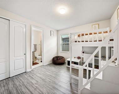 10913 Green Harvest Drive - Photo Thumbnail 28