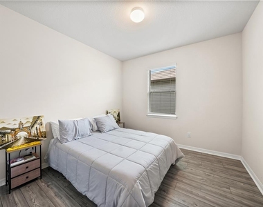 10913 Green Harvest Drive - Photo Thumbnail 26