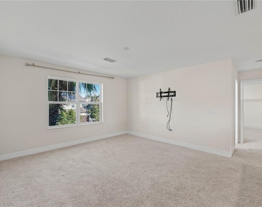 4522 Scarlet Loop - Photo Thumbnail 19