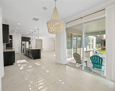 4522 Scarlet Loop - Photo Thumbnail 11