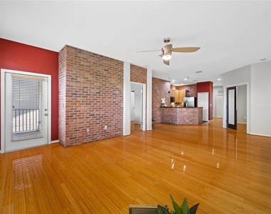 10409 Crimson Park Lane - Photo Thumbnail 7