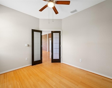 10409 Crimson Park Lane - Photo Thumbnail 17