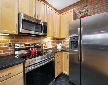 10409 Crimson Park Lane - Photo Thumbnail 14