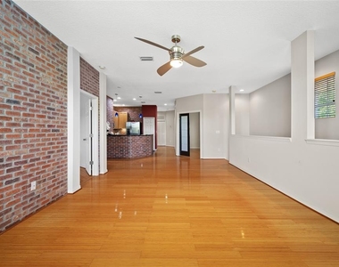 10409 Crimson Park Lane - Photo Thumbnail 8