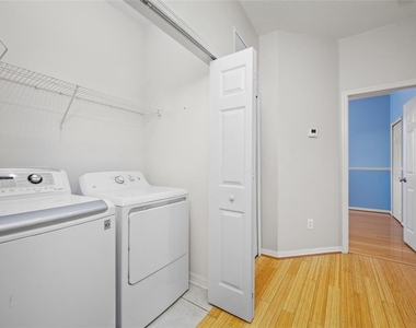 10409 Crimson Park Lane - Photo Thumbnail 20