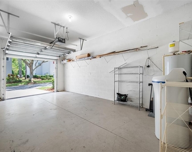 10409 Crimson Park Lane - Photo Thumbnail 44